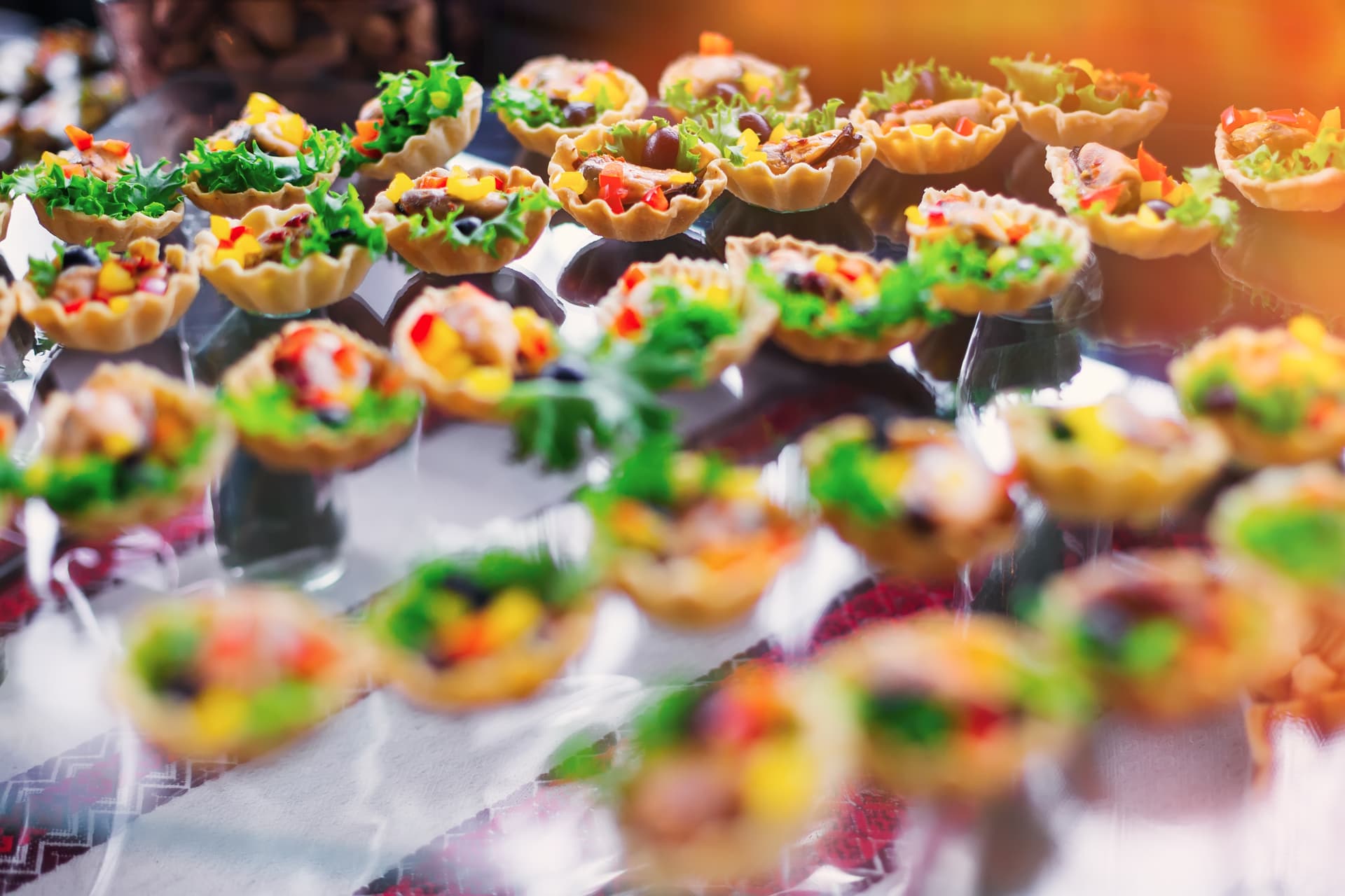 Finger foods e canapés para eventos e coquetéis – Alves & Mansano